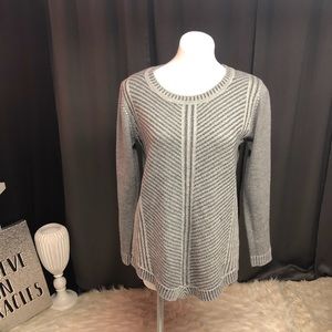 Women’s light weight sweater